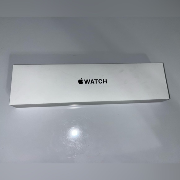 Apple Watch SE Space Grey Aluminum Case Black Sport Band 40mm - Picture 2 of 8